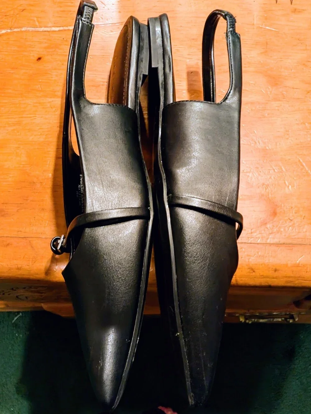 Marc Fisher Black Pointed Slingback Flats Size 9
